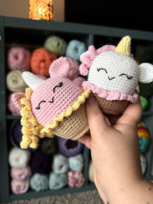 Crochet unicorn cupcakes
