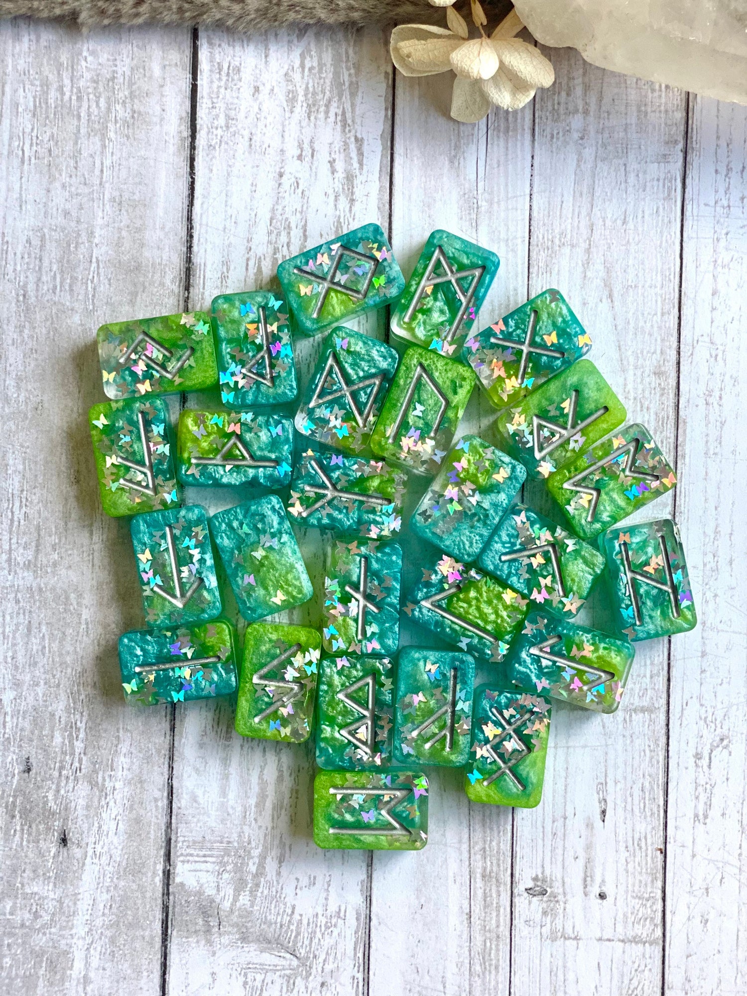 elder futhark runes set, divination tools, rune stones, witchy gifts for best friend, Magick tools, Viking runestones, Pagan gifts for men