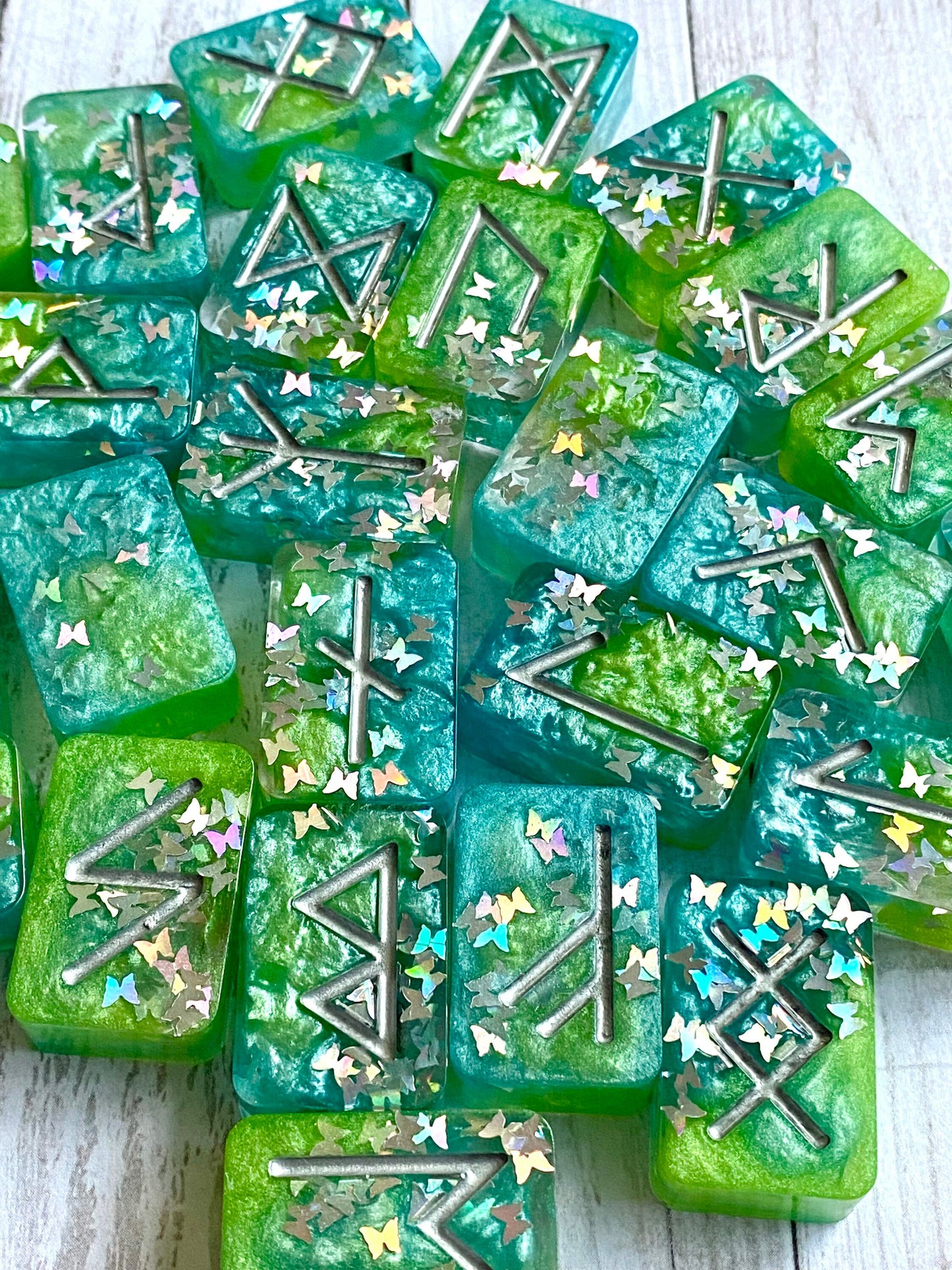 elder futhark runes set, divination tools, rune stones, witchy gifts for best friend, Magick tools, Viking runestones, Pagan gifts for men