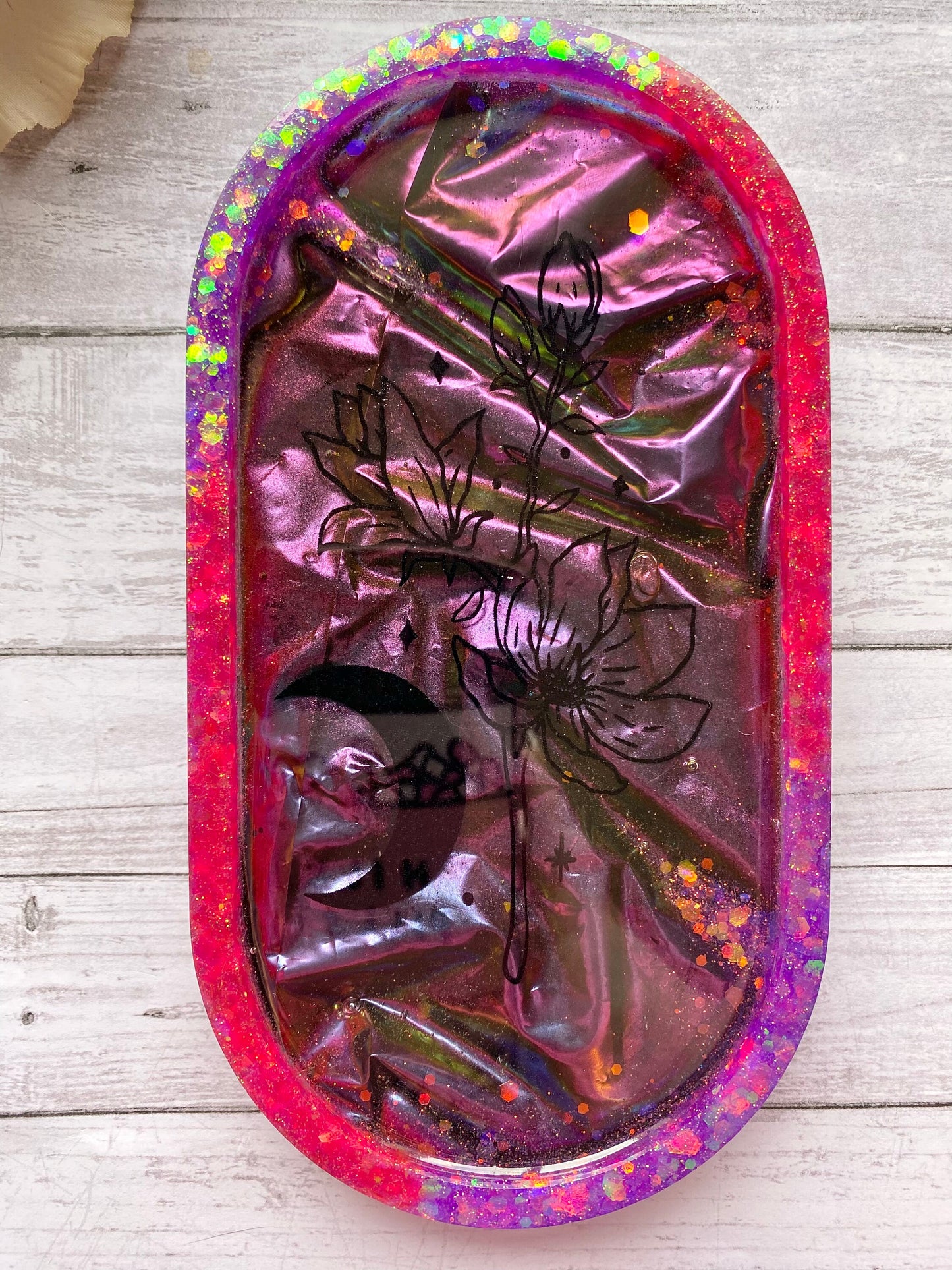 Floral moon tray